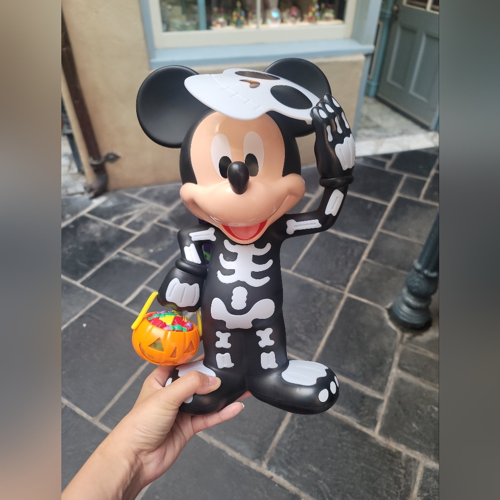 NWoT Skeleton Mickey Popcorn Bucket